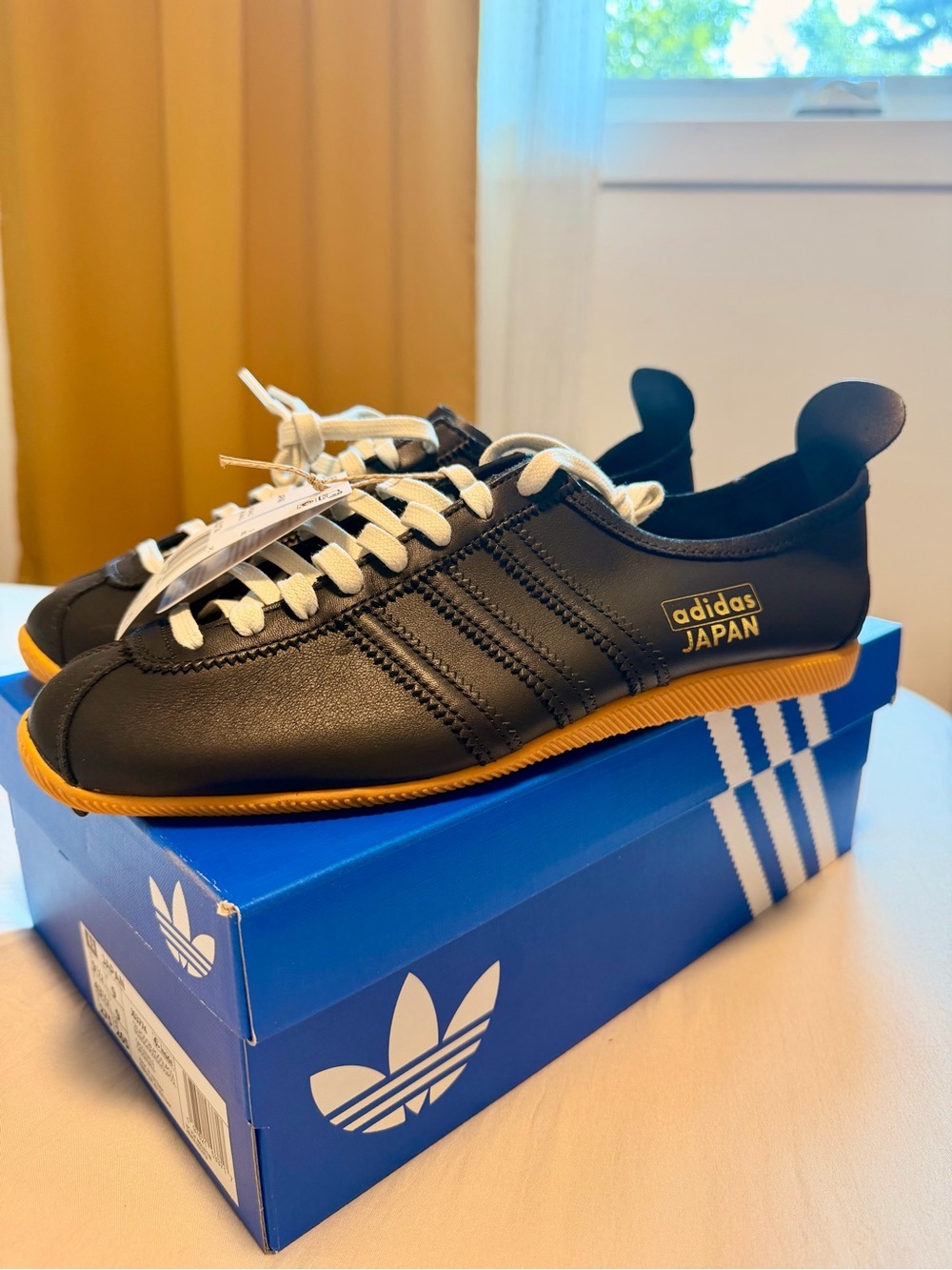 RARE - Adidas Japan Leather Sneaker - NEW WITH TAGS, Men’s US 9.5, NEVER WORN